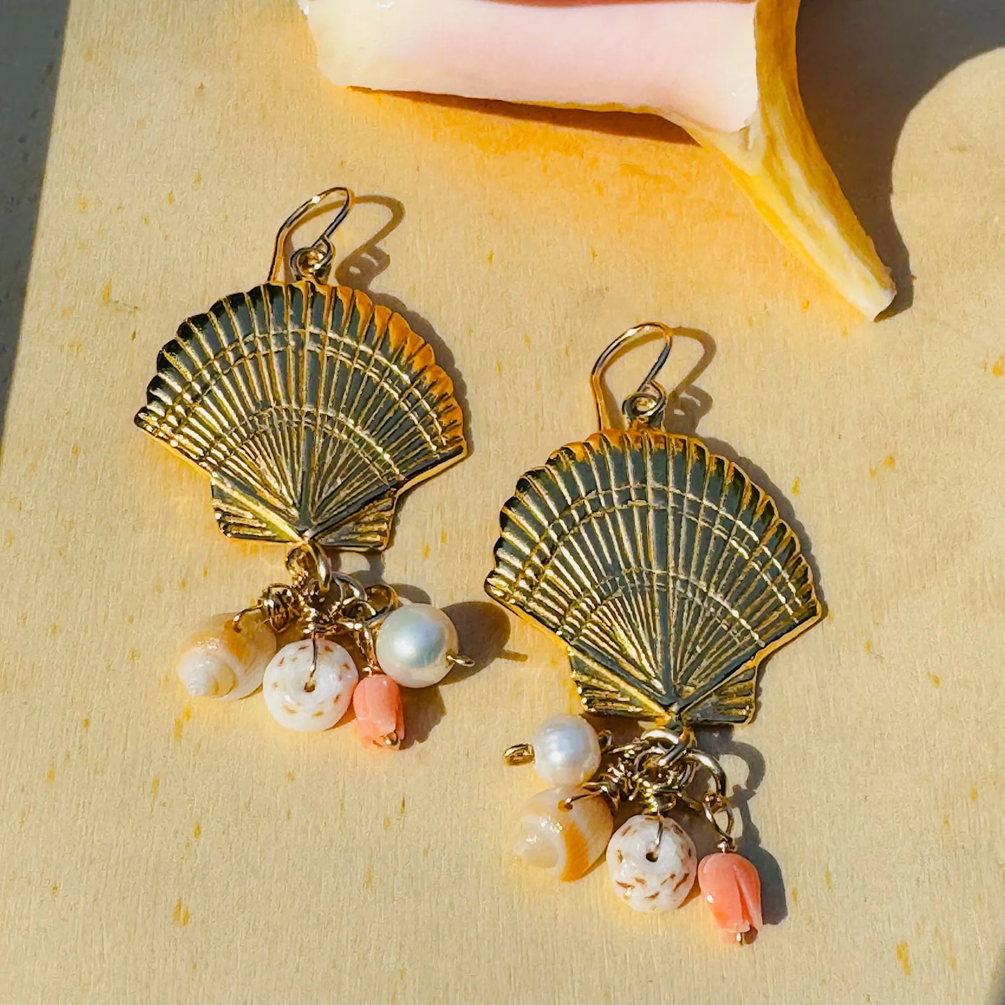 Scallop Shell Gold Earrings