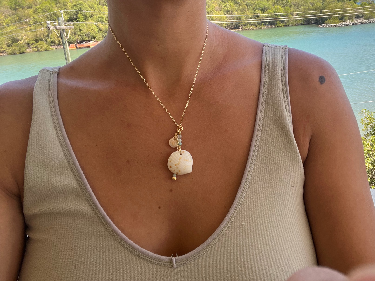 Shell 3 Drop Necklace